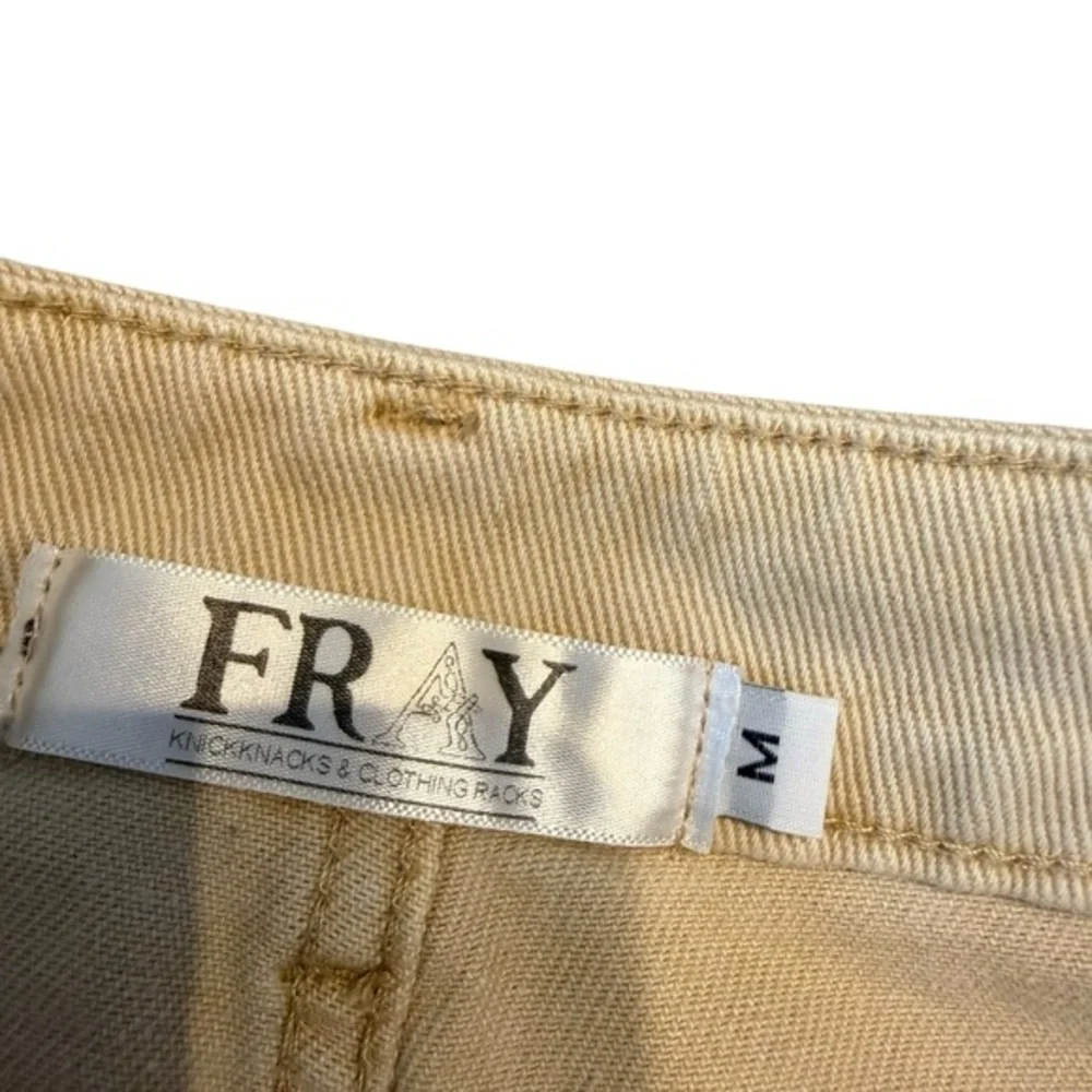 Fray Beige Denim Mini Skirt Cargo Pockets Casual Closet Staple Fringe Size M‎